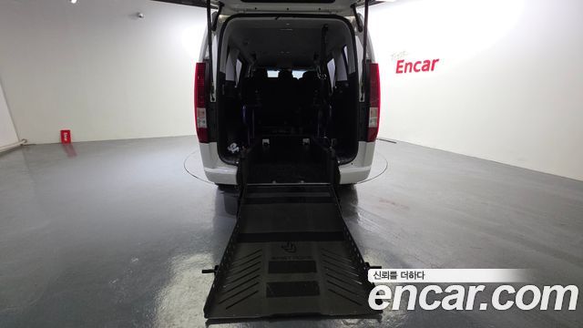 Hyundai Staria 2022 — photo 19
