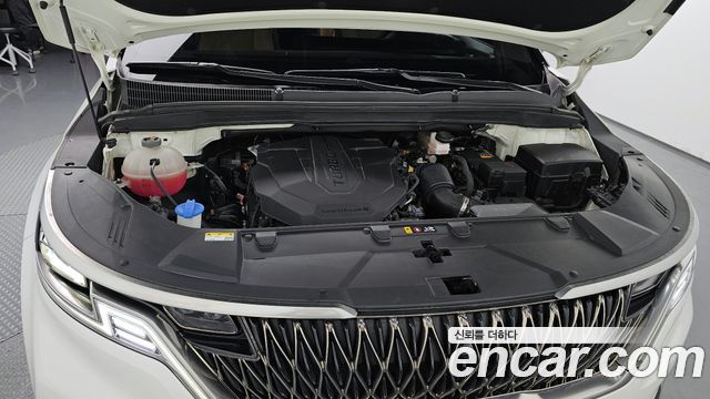 Kia Canival 2023 — photo 6