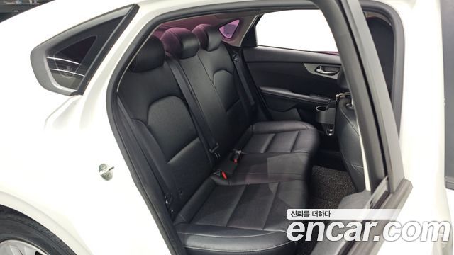 Kia K3 2019 — photo 17