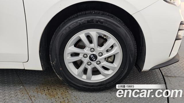 Kia K3 2019 — photo 7