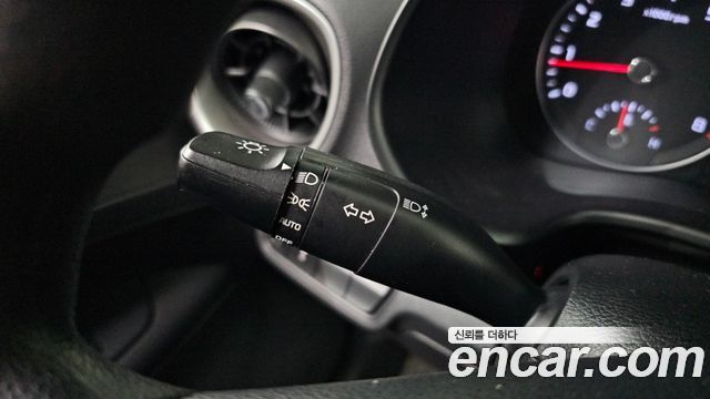 Kia K3 2019 — photo 28