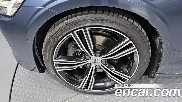 Volvo S60 2020 — photo 5