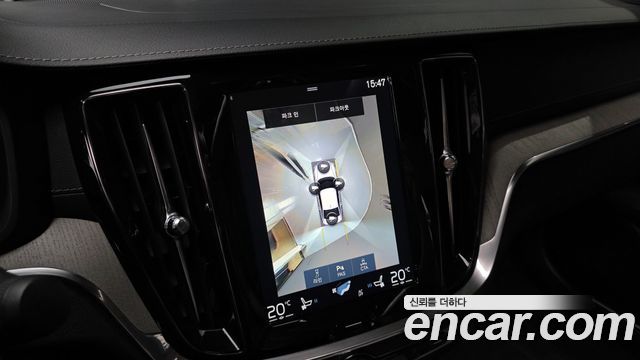 Volvo S60 2020 — photo 21