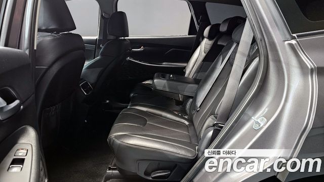 Hyundai Santafe 2019 — photo 18
