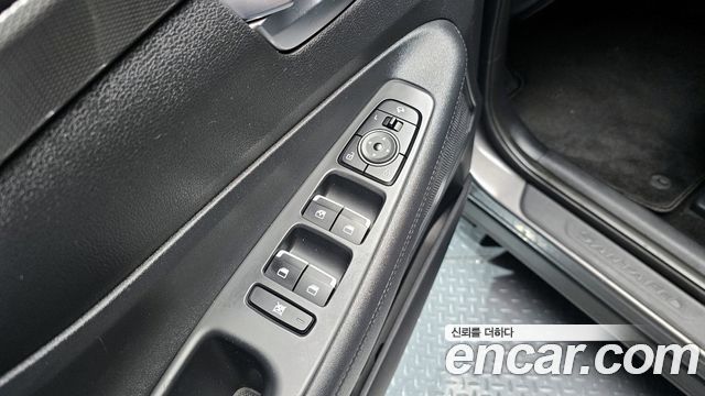 Hyundai Santafe 2019 — photo 23