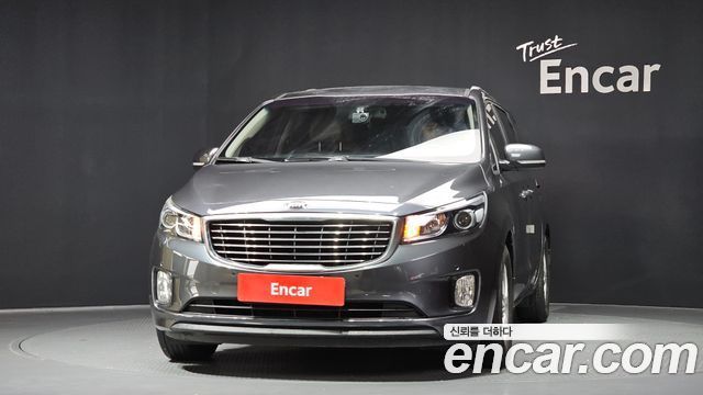 Kia Canival 2016 — photo 3
