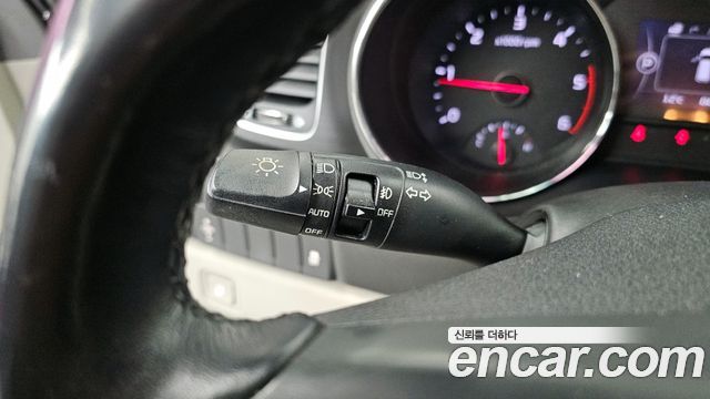 Kia Canival 2016 — photo 18