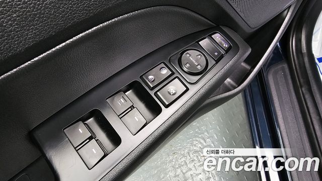 Hyundai AVANTE 2019 — photo 13