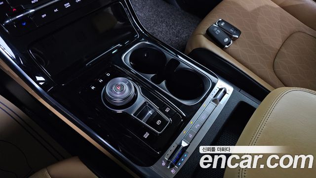 Kia Canival 2021 — photo 12