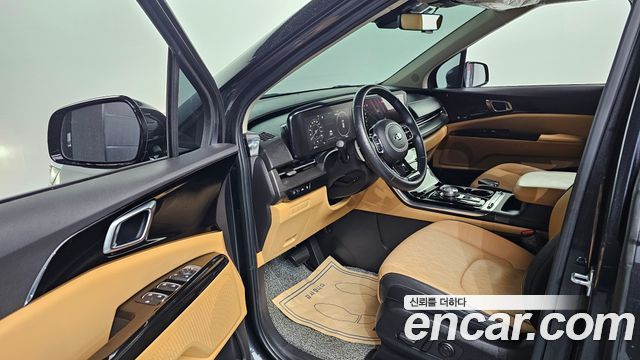 Kia Canival 2021 — photo 13