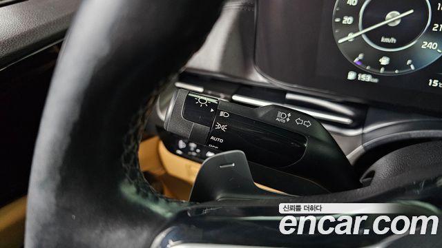 Kia Canival 2021 — photo 19