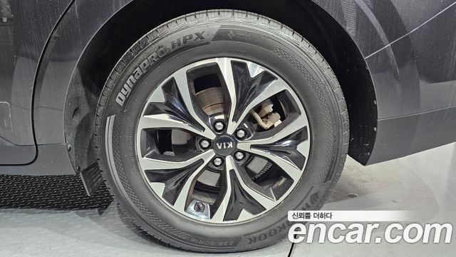 Kia Canival 2021 — photo 7