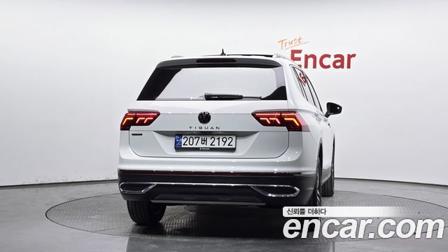 Volkswagen Tiguan 2023 — photo 4