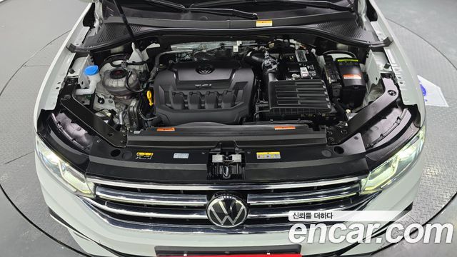Volkswagen Tiguan 2023 — photo 6