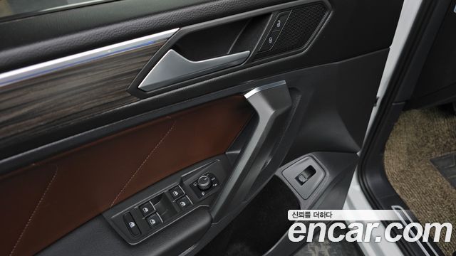 Volkswagen Tiguan 2023 — photo 15
