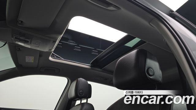 Volkswagen Tiguan 2023 — photo 19