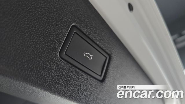 Volkswagen Tiguan 2023 — photo 20
