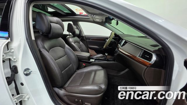Kia K7 2016 — photo 10