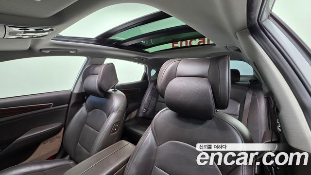 Kia K7 2016 — photo 12