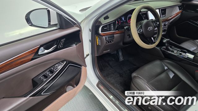 Kia K7 2016 — photo 13