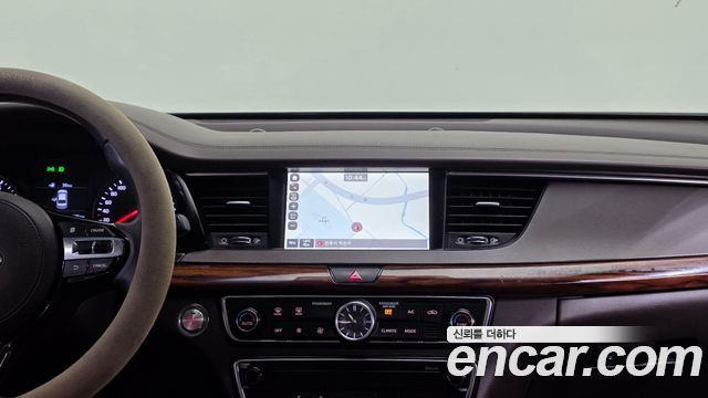 Kia K7 2016 — photo 17