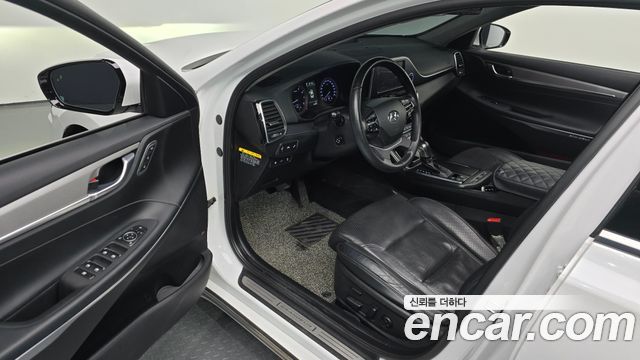 Hyundai Grandeur 2018 — photo 10
