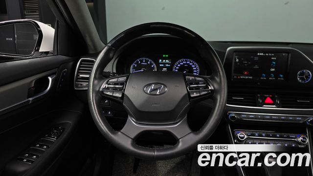 Hyundai Grandeur 2018 — photo 12