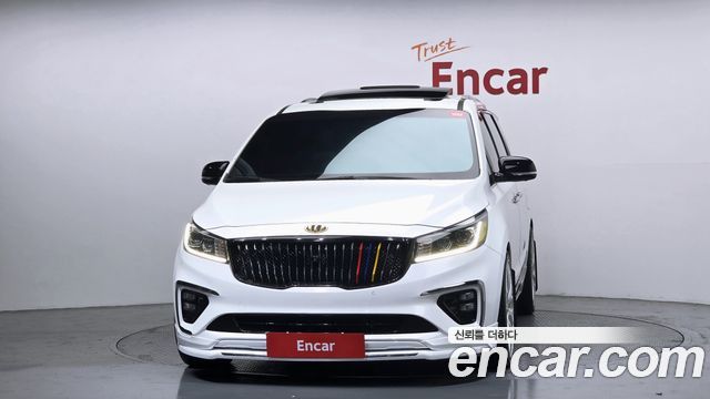 Kia Canival 2019 — photo 3