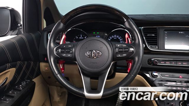 Kia Canival 2019 — photo 15