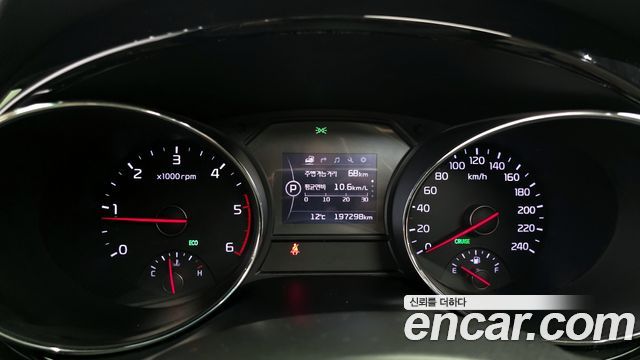 Kia Canival 2016 — photo 8