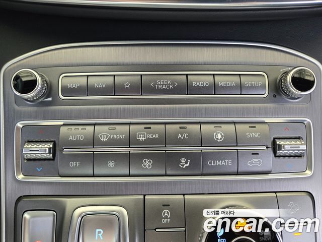 Hyundai Santafe 2021 — photo 19