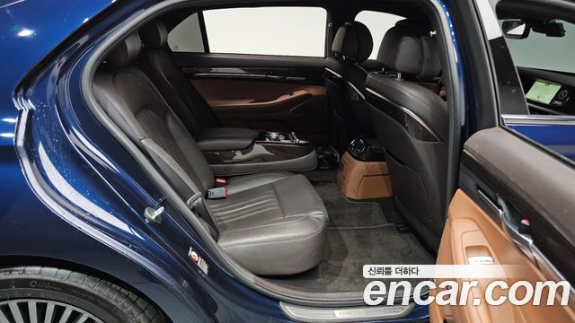 Genesis G90 2019 — photo 18