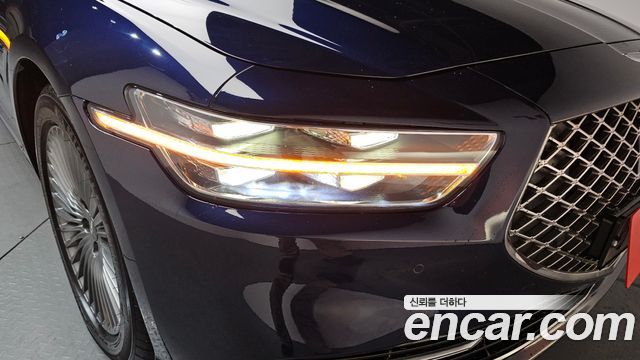 Genesis G90 2019 — photo 8