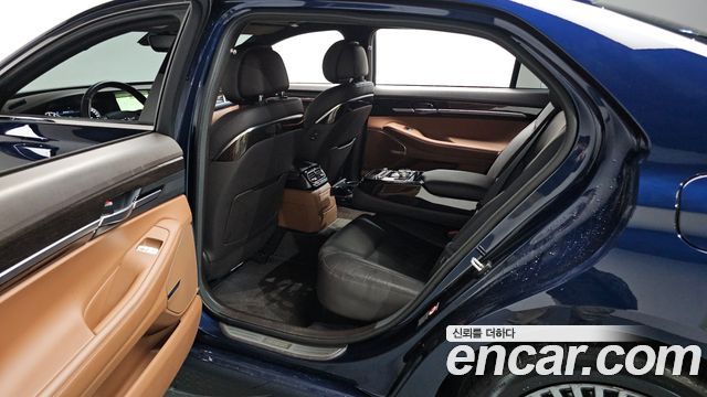Genesis G90 2019 — photo 16