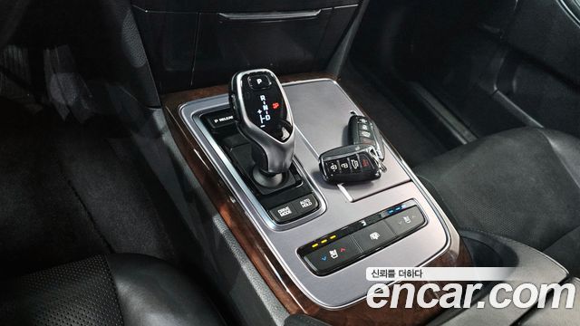 Hyundai Equus 2014 — photo 12