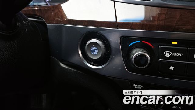 Hyundai Equus 2014 — photo 27