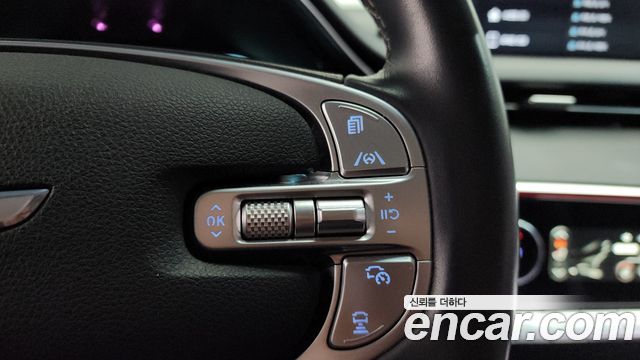 Genesis GV70 2022 — photo 21