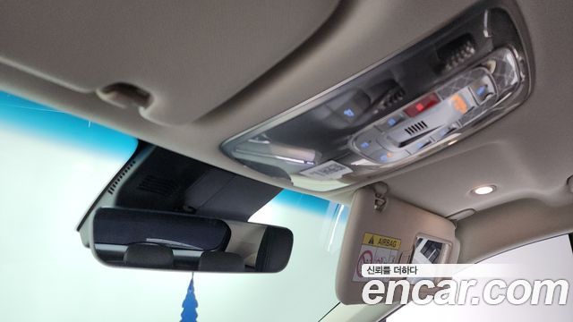 Genesis GV70 2022 — photo 25