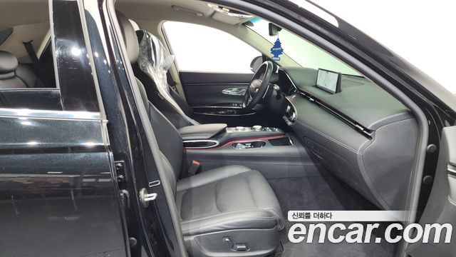 Genesis GV70 2022 — photo 16