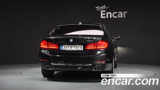 BMW 5-Series 2019 — photo 4