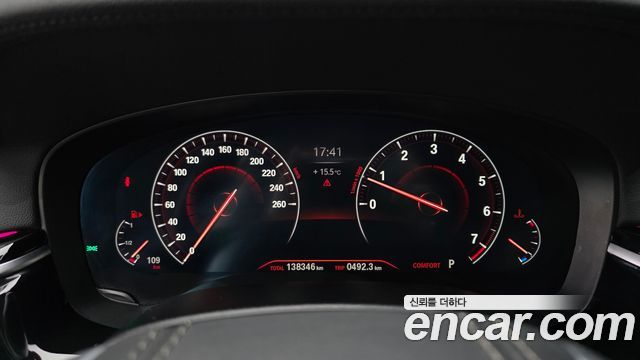 BMW 5-Series 2019 — photo 8