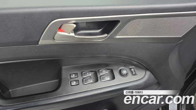 KG Mobility Rexton 2019 — photo 27