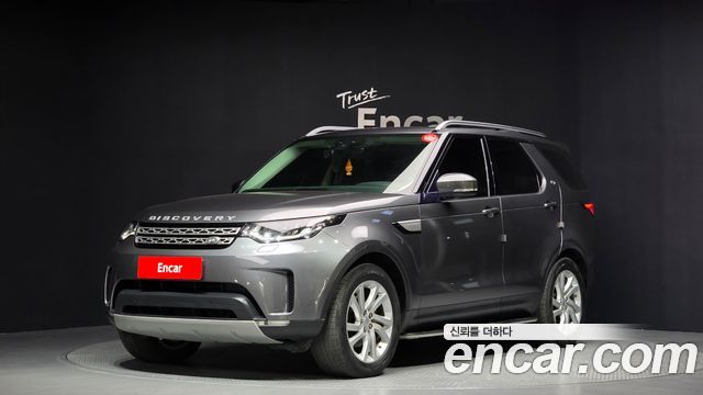 Land Rover Discovery 2018 — photo 1