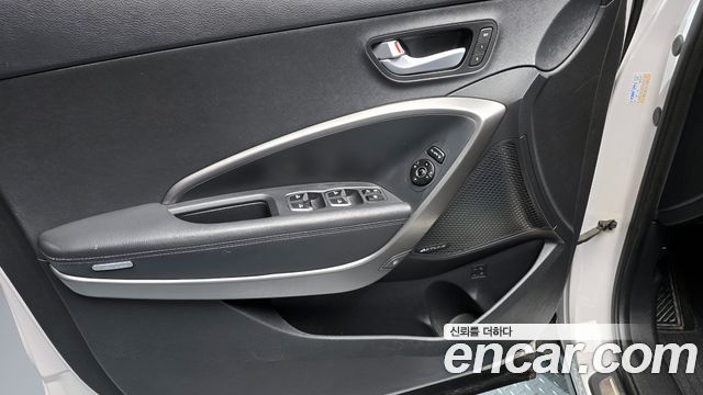 Hyundai Santafe 2015 — photo 16