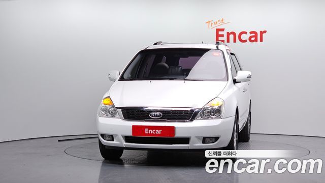 Kia Canival 2012 — photo 3