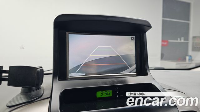Kia Canival 2012 — photo 14