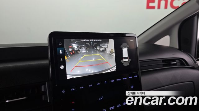Hyundai Staria 2025 — photo 20