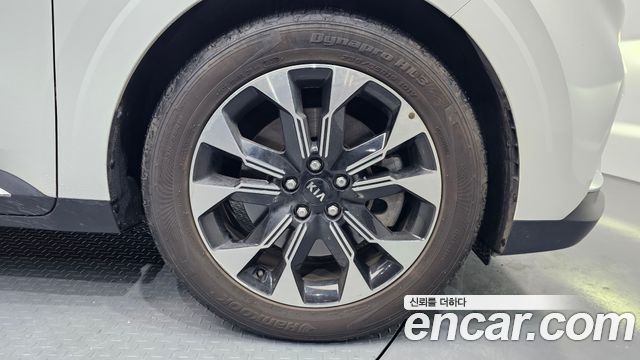 Kia Canival 2021 — photo 5