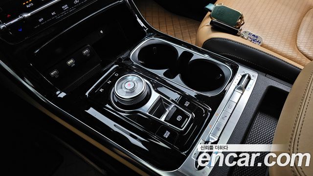 Kia Canival 2021 — photo 9