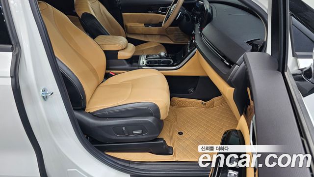 Kia Canival 2021 — photo 12